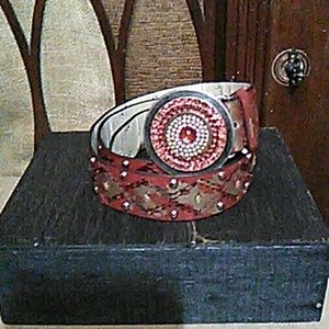 Women's or Unisex Glam Distressed Belt; Gotta See